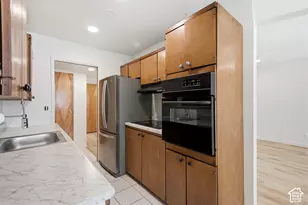 131 S 1000 E, Salt Lake City, UT 84102 - Photo 7