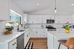 2393 E Sunflower Dr S, Eagle Mountain, UT 84005 - Photo 9