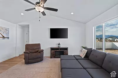 2393 E Sunflower Dr S, Eagle Mountain, UT 84005 - Photo 19