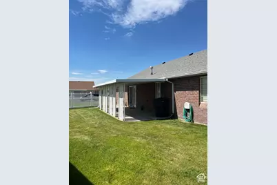 4010 Meadow Wood Dr, Riverdale, UT 84405 - Photo 19