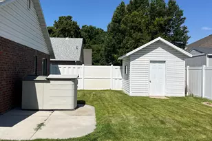4010 Meadow Wood Dr, Riverdale, UT 84405 - Photo 21