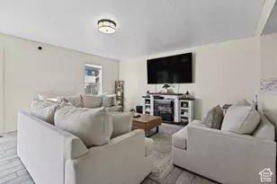 505 S 450 E, Clearfield, UT 84015 - Photo 3