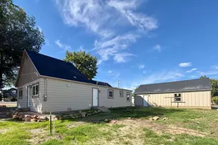 992 N 2500 W, Vernal, UT 84078 - Photo 3
