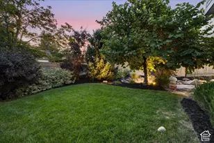 2313 E Rockview Dr, Sandy, UT 84092 - Photo 31