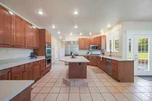 878 Hayden Ct, Alpine, UT 84004 - Photo 11