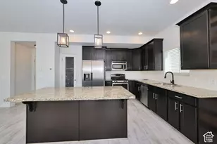 1204 E Roma Dr, Fruit Heights, UT 84037 - Photo 3