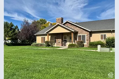 422 E 500 S #UNIT E, Vernal, UT 84078 - Photo 1