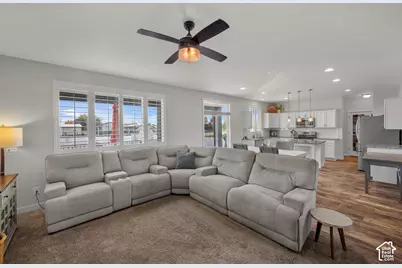 5667 W 3900 S, Hooper, UT 84315 - Photo 9