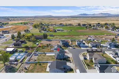 5667 W 3900 S, Hooper, UT 84315 - Photo 41