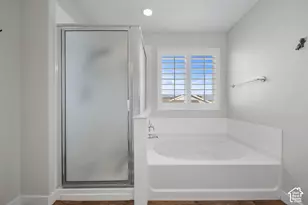 5667 W 3900 S, Hooper, UT 84315 - Photo 17