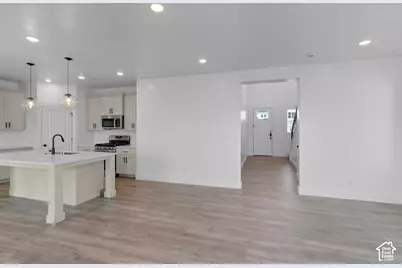 635 N 275 E, Providence, UT 84332 - Photo 3