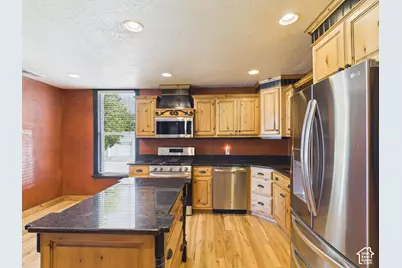 264 E 300 N, American Fork, UT 84003 - Photo 11