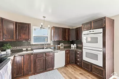 6255 W 3500 S, West Valley, UT 84128 - Photo 13
