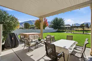 1447 W Meadow Ln, Mapleton, UT 84664 - Photo 39