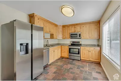 3135 S Valley St, Salt Lake City, UT 84109 - Photo 5
