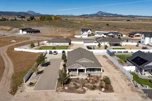 643 N Creekview Dr, Panguitch, UT 84759 - Photo 49