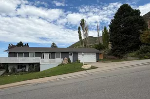 517 E 1400 N, Centerville, UT 84014 - Photo 1