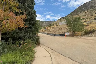 517 E 1400 N, Centerville, UT 84014 - Photo 25