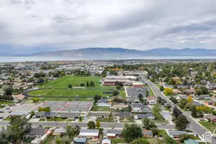 940 S 100 W, Orem, UT 84057 - Photo 25