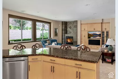 2351 E Royal Ln, Cottonwood Heights, UT 84093 - Photo 15