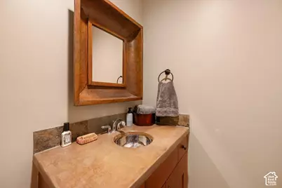2351 E Royal Ln, Cottonwood Heights, UT 84093 - Photo 35