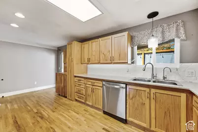 9626 S Flint Dr, Sandy, UT 84094 - Photo 21