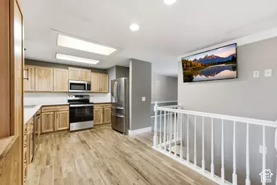 9626 S Flint Dr, Sandy, UT 84094 - Photo 19