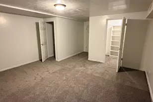 404 S Main St, Kaysville, UT 84037 - Photo 7