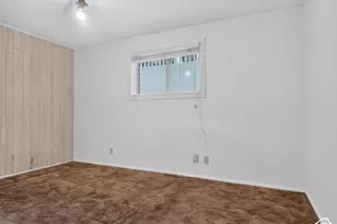 712 E Arrowhead Ln, Murray, UT 84107 - Photo 11