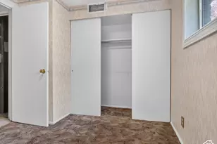 712 E Arrowhead Ln, Murray, UT 84107 - Photo 9
