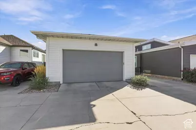 1054 W Albion Way, Bluffdale, UT 84065 - Photo 43
