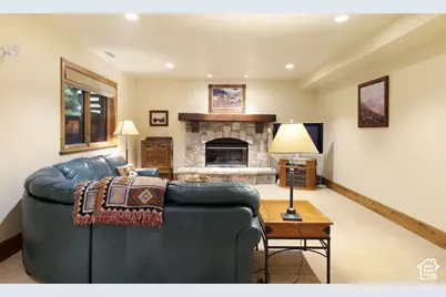 3168 E Bavarian Ct, Sandy, UT 84093 - Photo 29