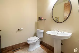 3168 E Bavarian Ct, Sandy, UT 84093 - Photo 11