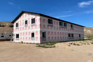70 E Horseshoe Bend Rd, Vernal, UT 84078 - Photo 3