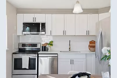 4105 W 4960 S, Kearns, UT 84118 - Photo 9