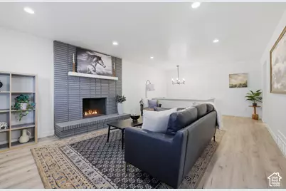 1520 E 7380 S, Cottonwood Heights, UT 84121 - Photo 5