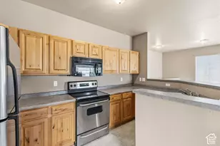 12802 S Timber Run Dr, Riverton, UT 84065 - Photo 3