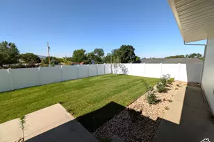 360 E 400 N, Centerville, UT 84014 - Photo 25