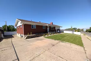 360 E 400 N, Centerville, UT 84014 - Photo 29