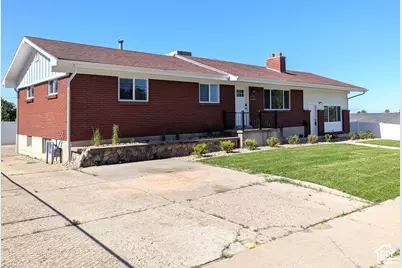 360 E 400 N, Centerville, UT 84014 - Photo 3