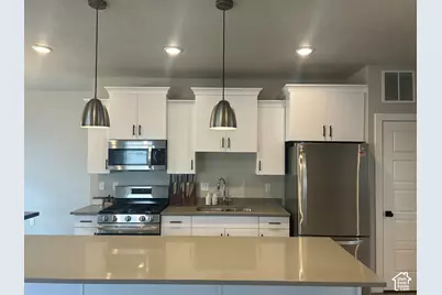 687 E 730 N, Hyrum, UT 84319 - Photo 25