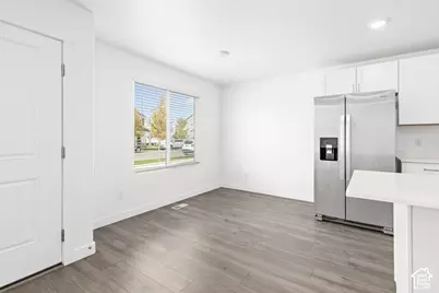 712 W 1870 S #1029, Provo, UT 84601 - Photo 11