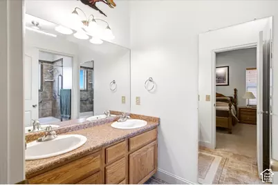 542 W 2900 S, Bountiful, UT 84010 - Photo 13