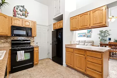 542 W 2900 S, Bountiful, UT 84010 - Photo 9