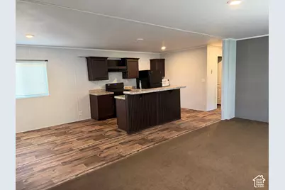 680 N Main St #D19, Kaysville, UT 84037 - Photo 3