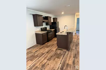 680 N Main St #D19, Kaysville, UT 84037 - Photo 5