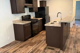 680 N Main St, Kaysville, UT 84037 - Photo 5