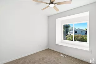 1045 W 400 S, Layton, UT 84041 - Photo 17