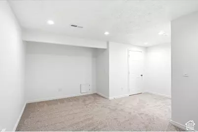 1045 W 400 S, Layton, UT 84041 - Photo 27