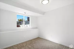 1045 W 400 S, Layton, UT 84041 - Photo 21